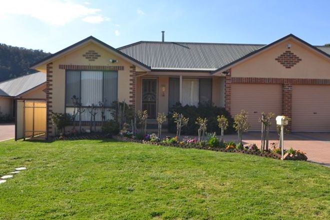 Picture of 9/25 Hoskins Avenue, LITHGOW NSW 2790