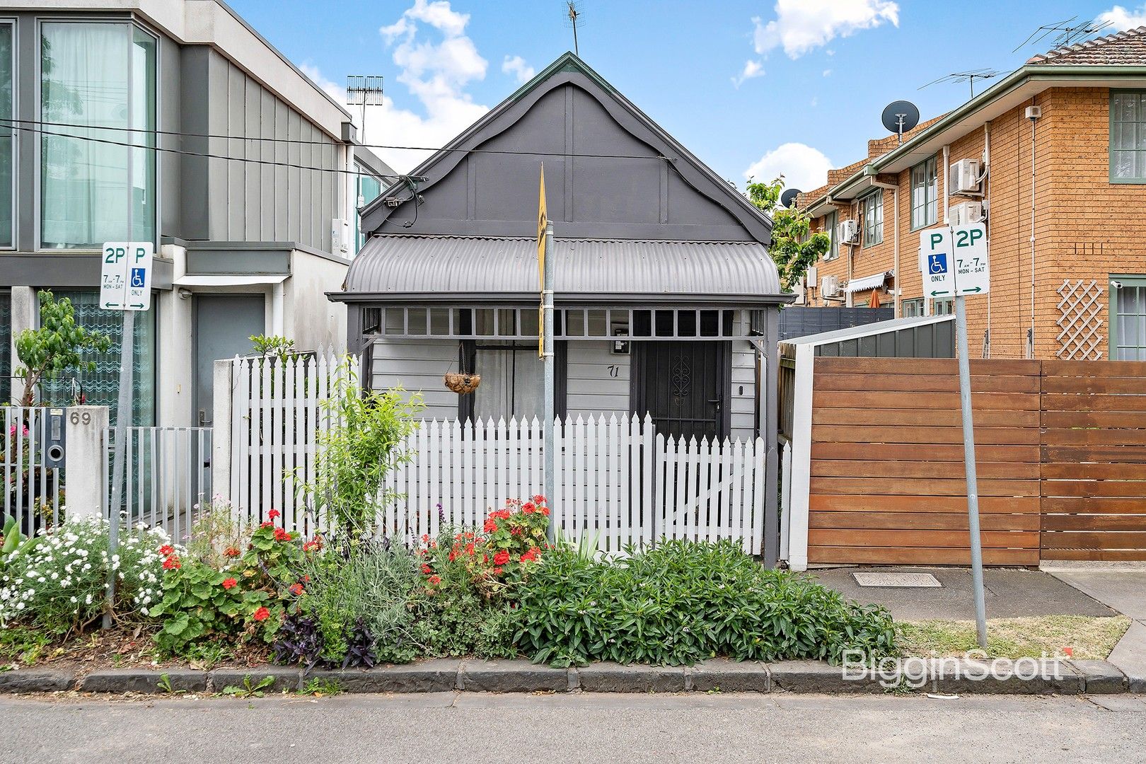 2 bedrooms House in 71 Somerset Street RICHMOND VIC, 3121
