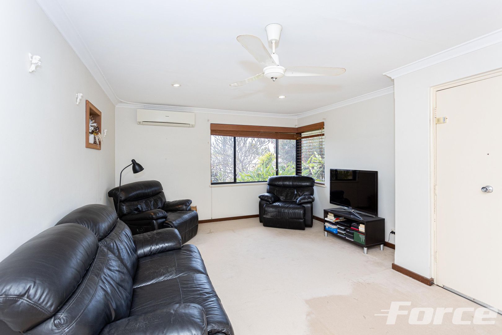 669 Karrinyup Road, Stirling WA 6021, Image 1