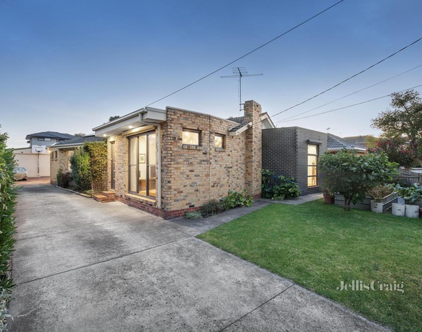 10 Melaleuca Drive, Glen Waverley VIC 3150