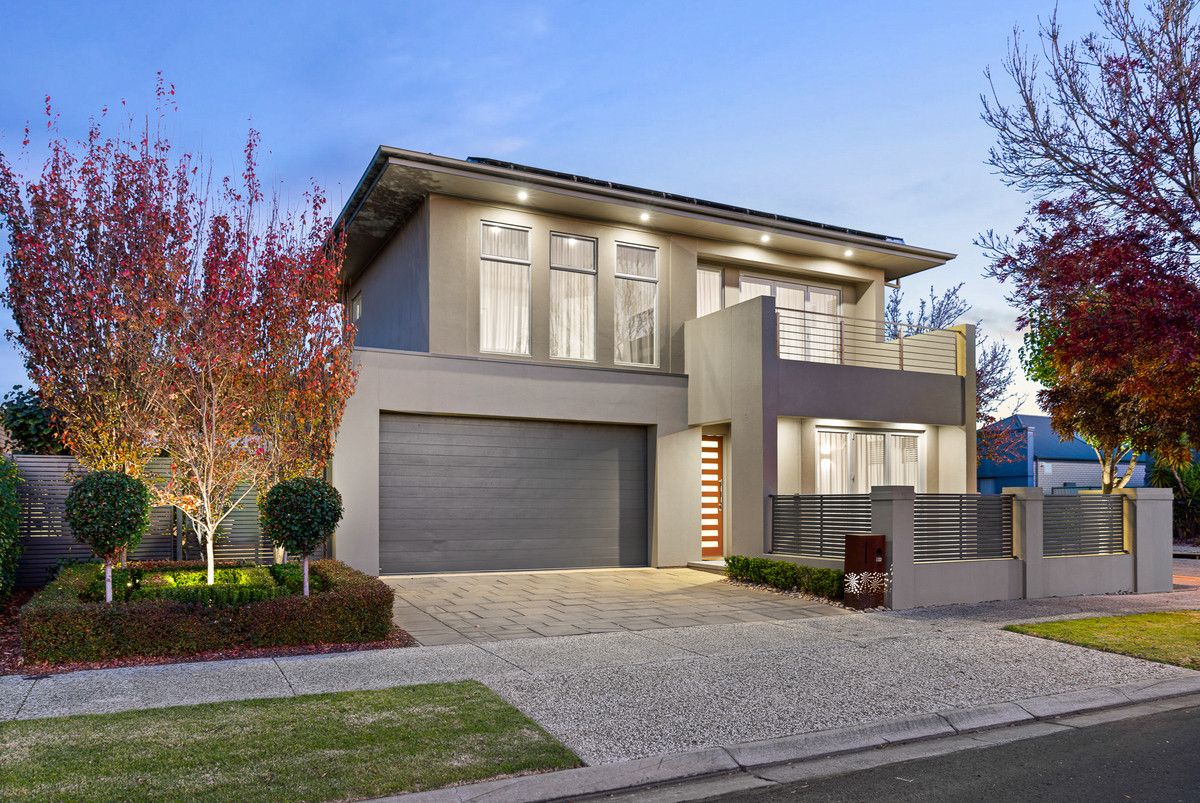 3 bedrooms House in 14 Shoalhaven Circuit MAWSON LAKES SA, 5095