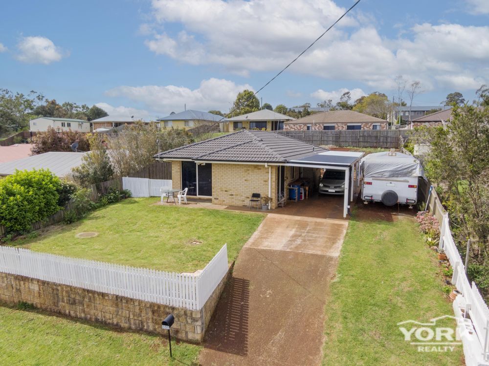 3 bedrooms House in 280 Goombungee Road HARLAXTON QLD, 4350