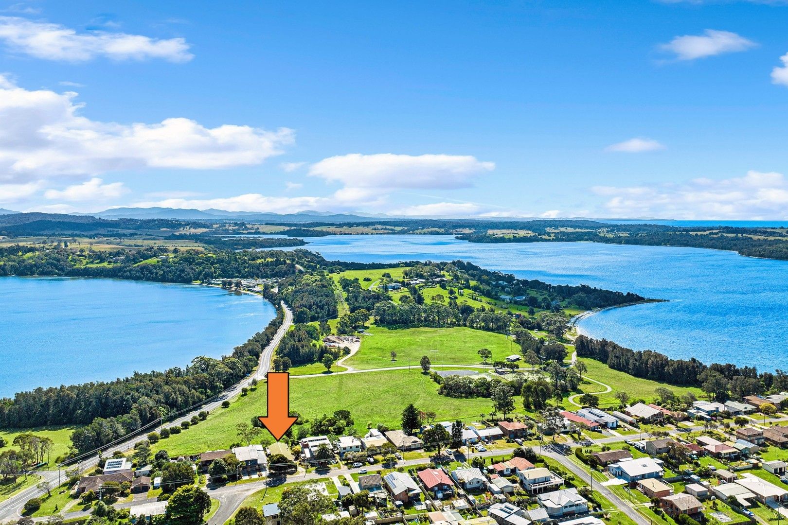 3 bedrooms House in 10 Lake Street TUROSS HEAD NSW, 2537