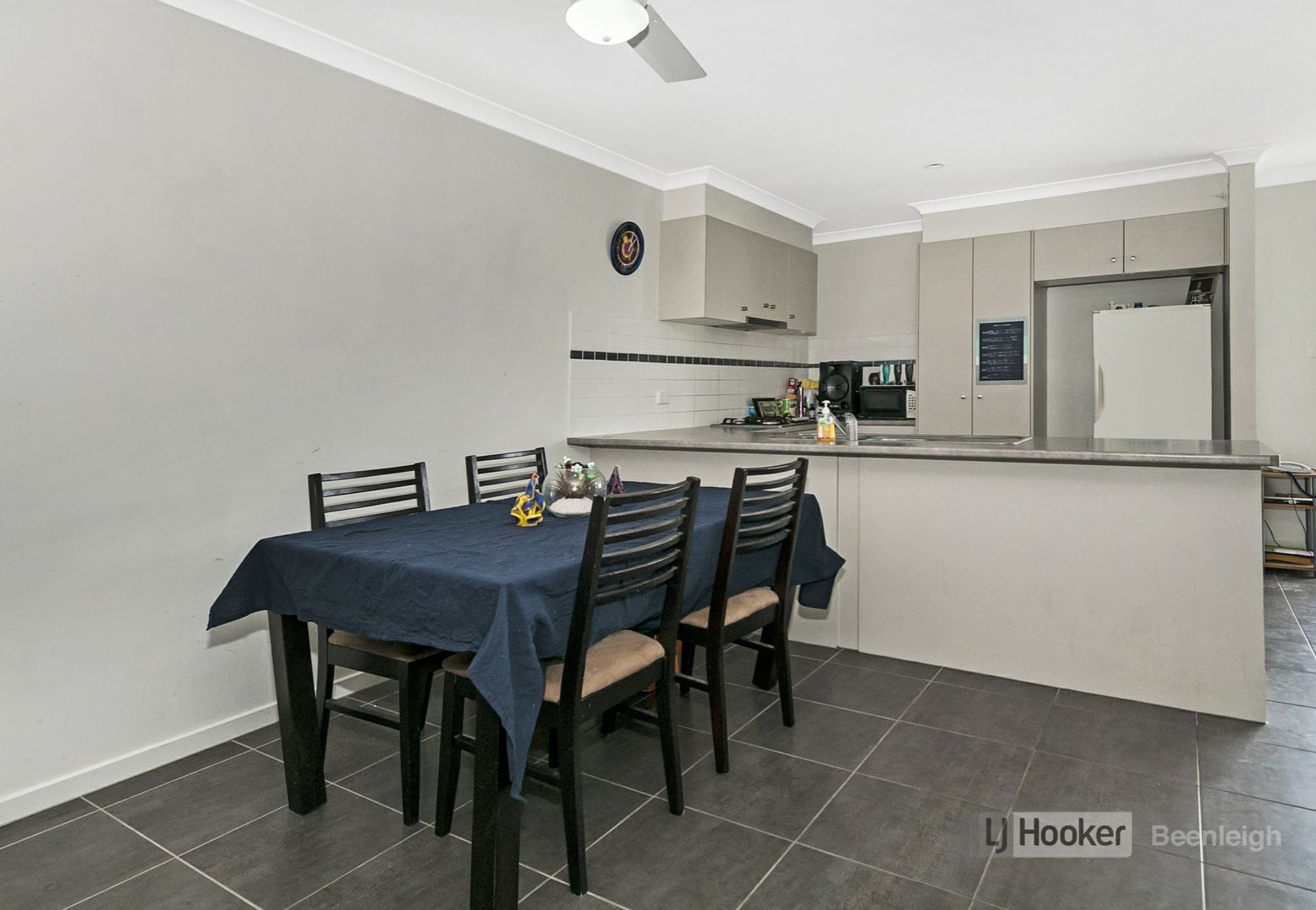 21B Oakvale Avenue, Holmview QLD 4207, Image 2