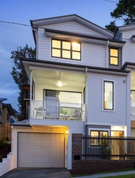 3 bedrooms Townhouse in 52 Fleming Road HERSTON QLD, 4006