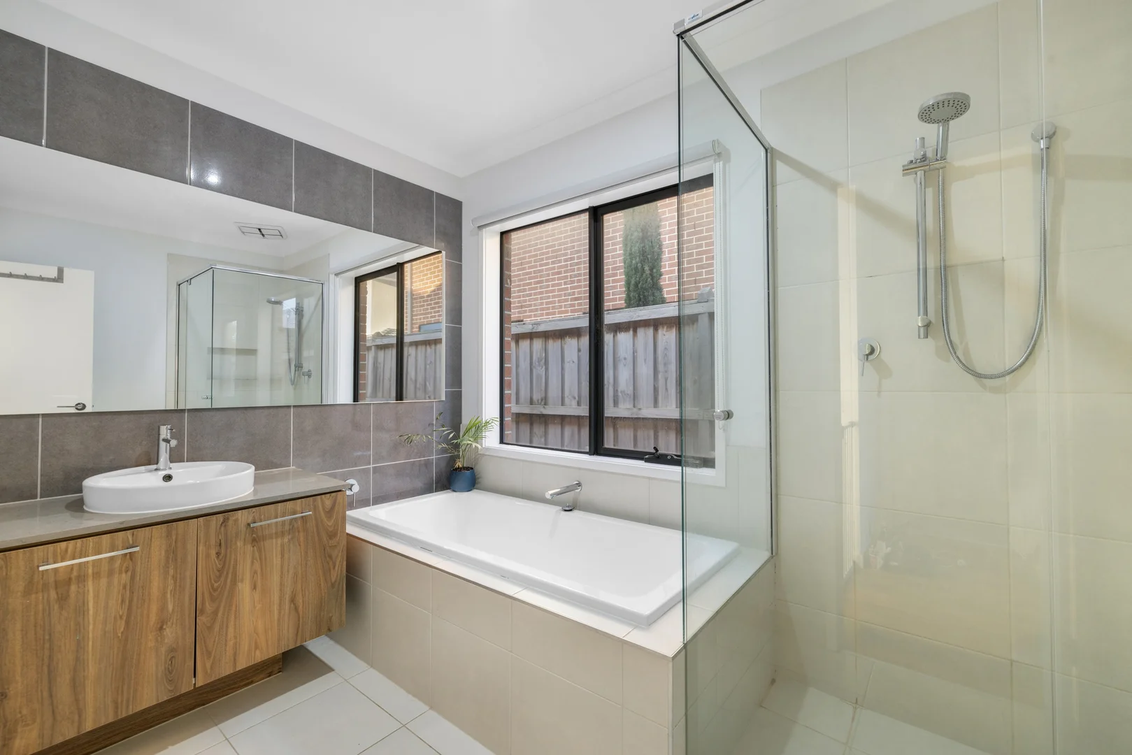 Additional image 13 of 21 Romulus crescent, Cranbourne West VIC 3977