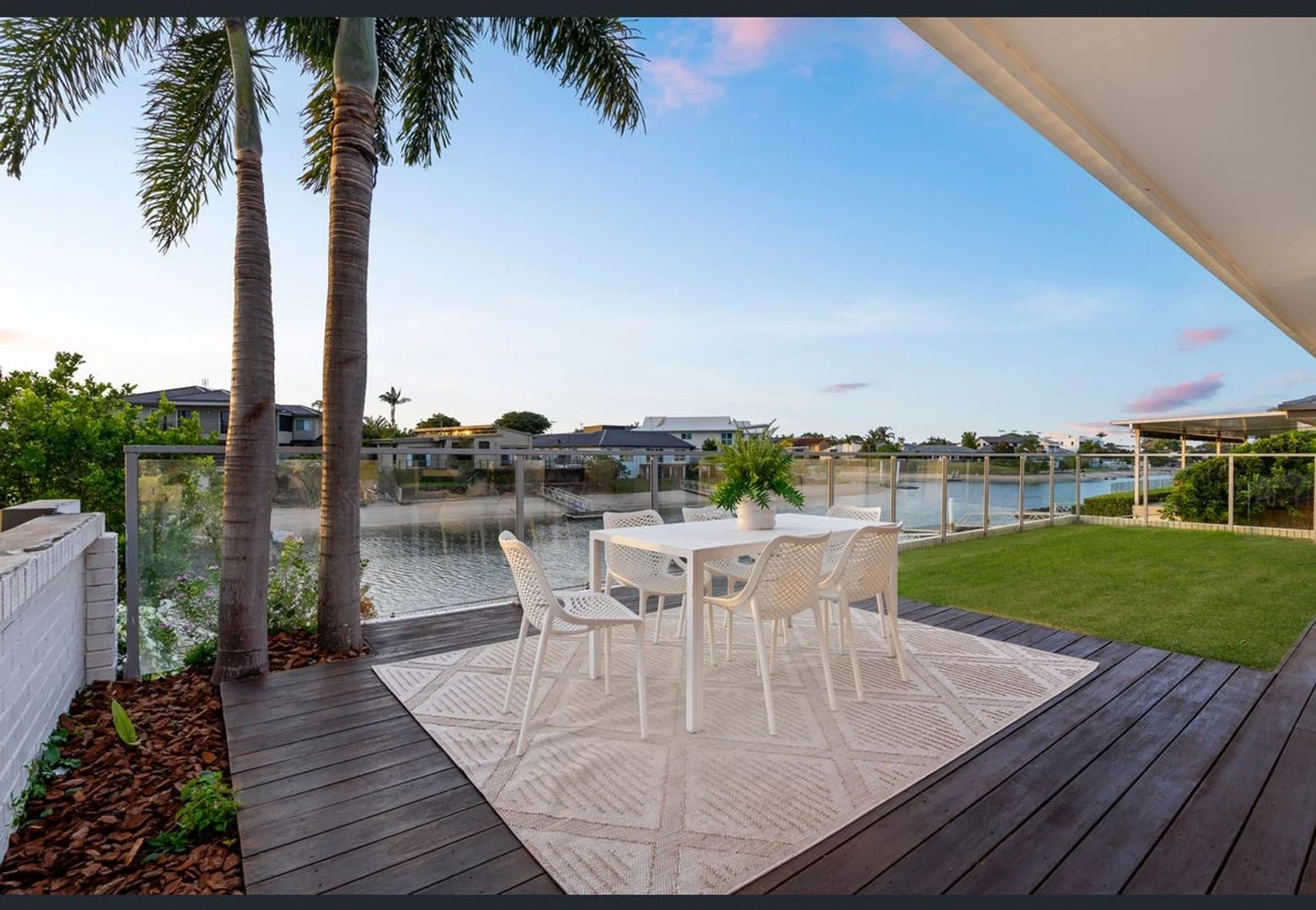 49 Boomerang Cres, Bundall QLD 4217