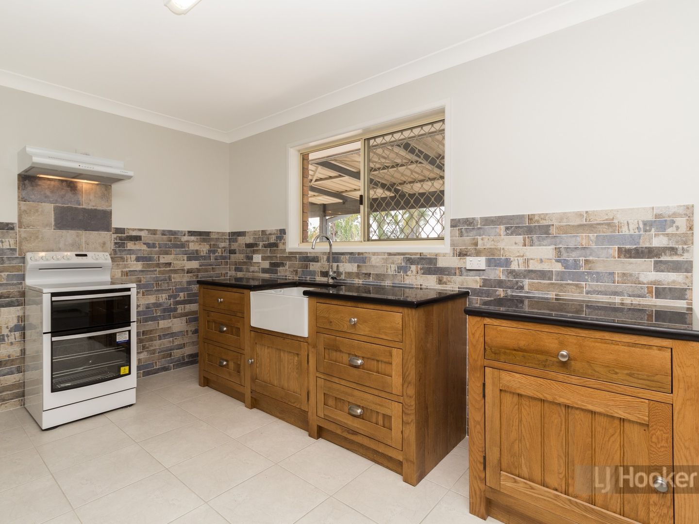 96 Flinders Crescent, Boronia Heights QLD 4124, Image 2