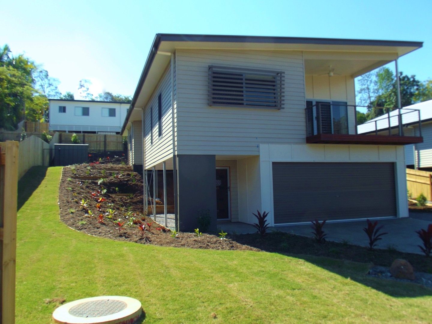 4 bedrooms Townhouse in 5 Jack Place WOOMBYE QLD, 4559