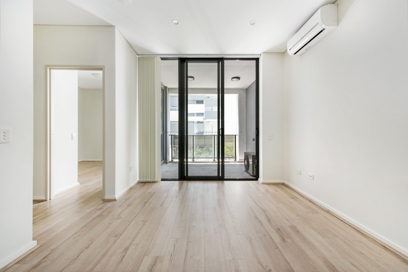 2 bedrooms Apartment / Unit / Flat in 603/8 Amelia Street WATERLOO NSW, 2017