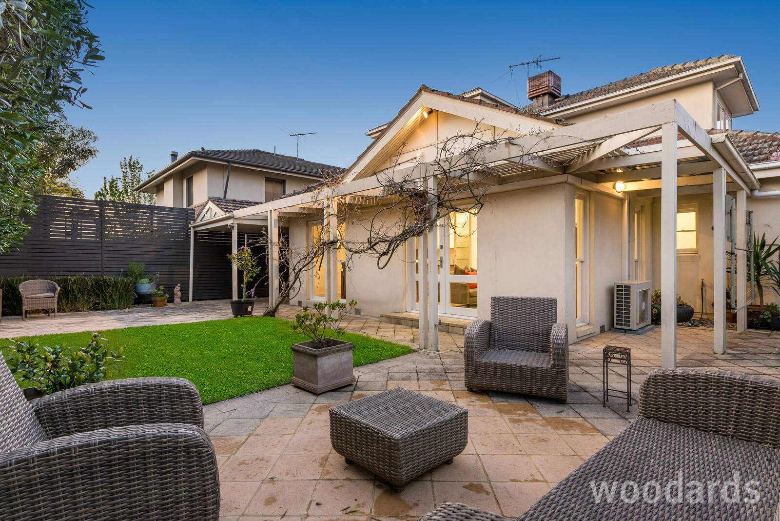 10 Hudson Street, McKinnon VIC 3204, Image 2