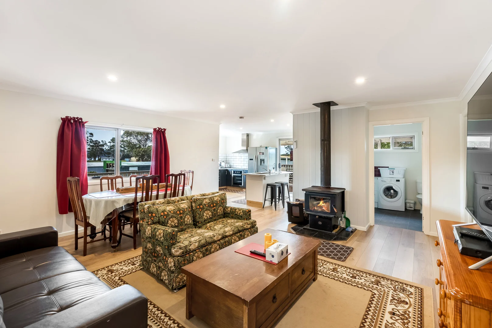 6 Sloping Main Drive, Sloping Main TAS 7186