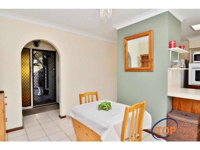 4B The Crowsnest, WILLETTON WA 6155, Image 2