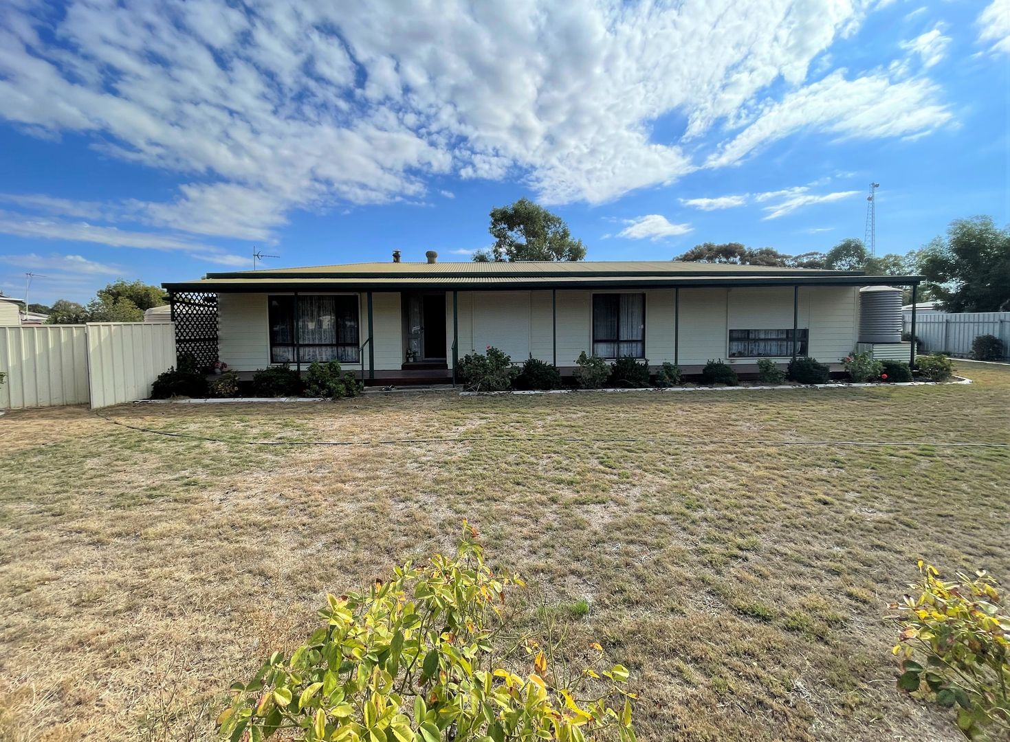 16 Railway Terrace North, Lameroo SA 5302