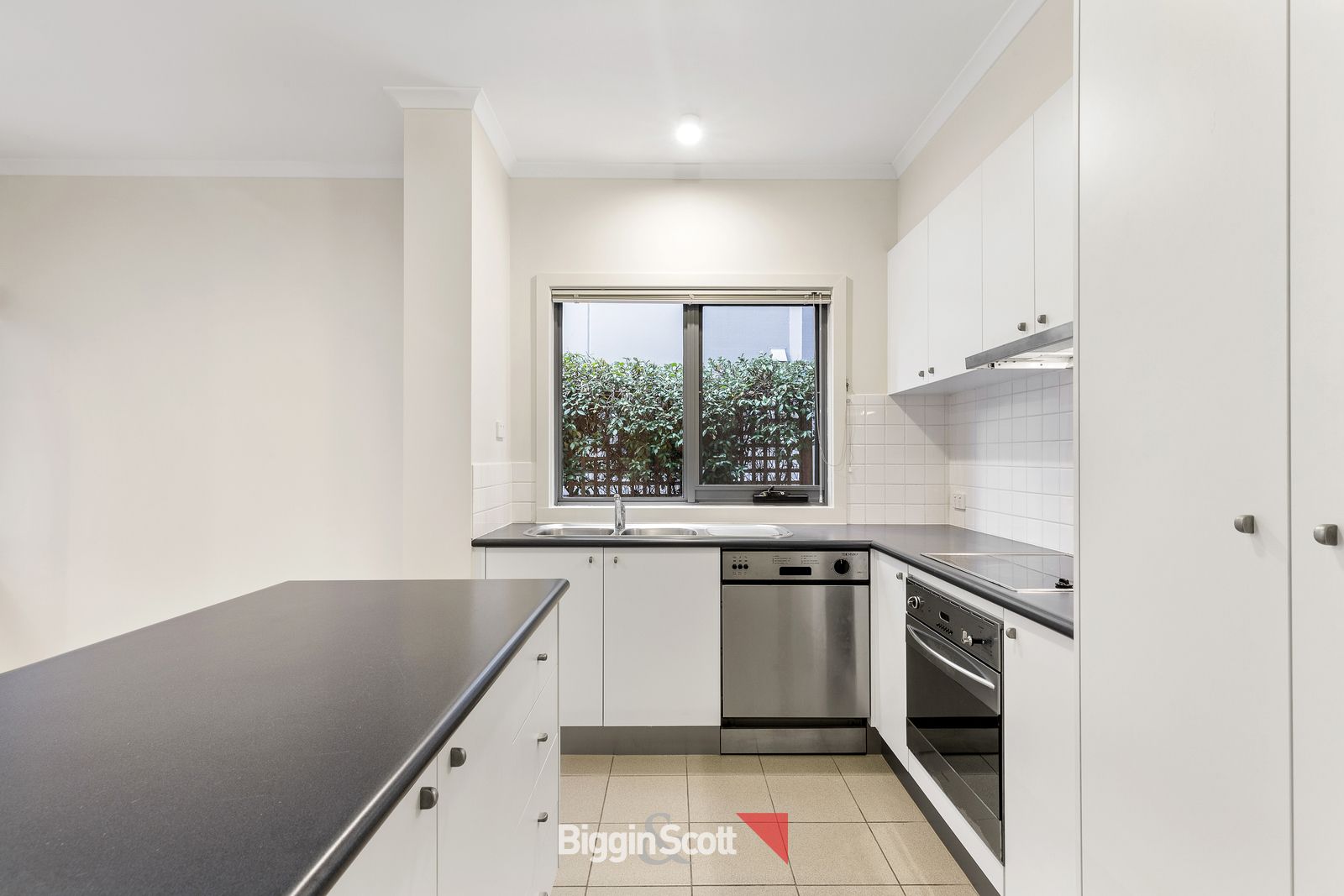 8/343 Church Street, Richmond VIC 3121, Image 2