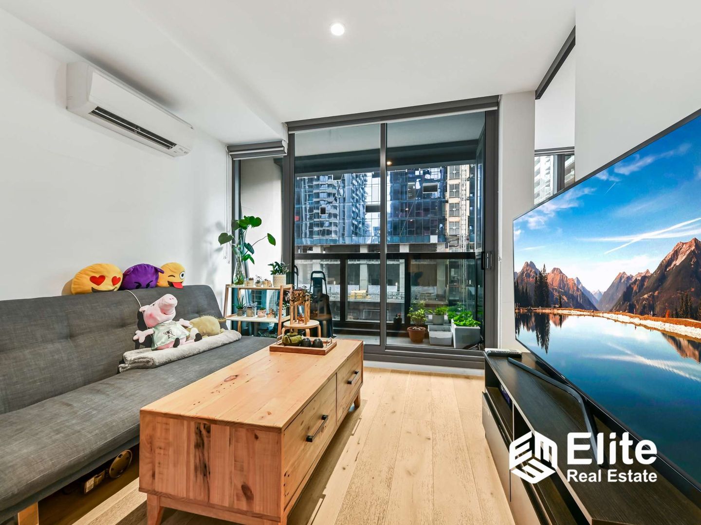 1308/33 ROSE LANE, Melbourne VIC 3000, Image 1