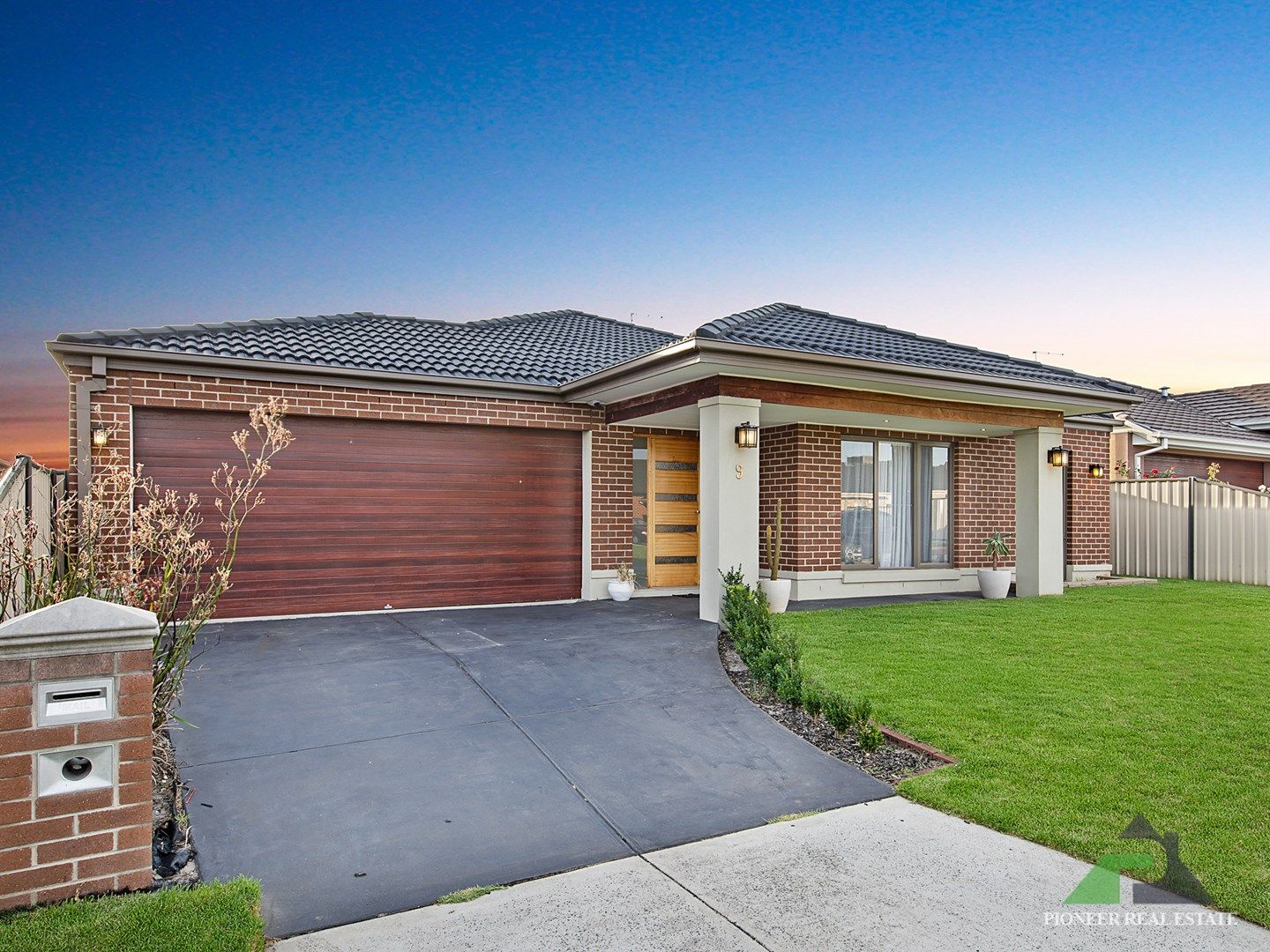 9 Aylesbury Court, Hampton Park VIC 3976, Image 0