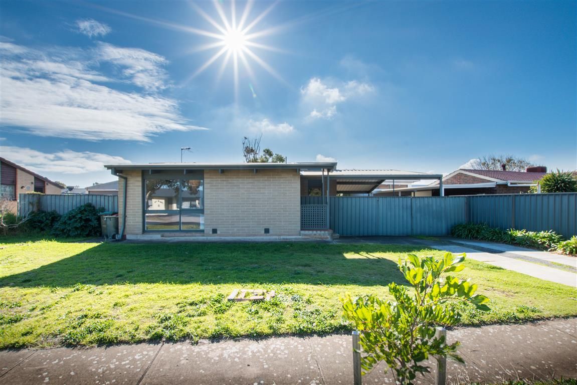 37 Tingira Drive, O'Sullivan Beach SA 5166, Image 1