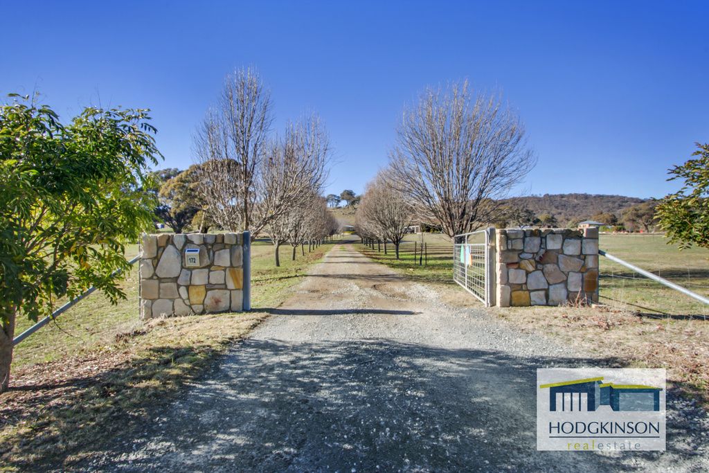 172 Binowee Drive, Googong NSW 2620, Image 2