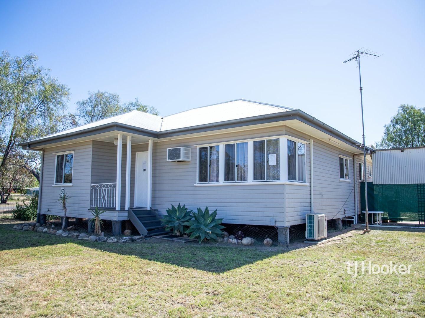 55 Raglan Street, Roma QLD 4455, Image 2