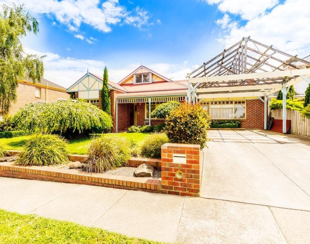 5 Manley Avenue, Roxburgh Park VIC 3064