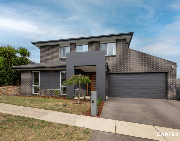 16 Kevin Curtis Crescent, Casey ACT 2913