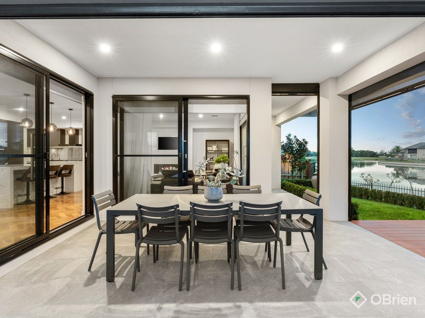 6 Waterside Circuit, Sandhurst VIC 3977, Image 0