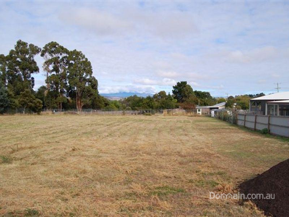 11 Grant Street, Campbell Town TAS 7210