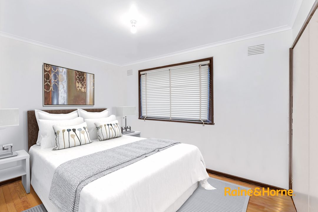 2/3 Henderson Road, Keysborough VIC 3173, Image 2