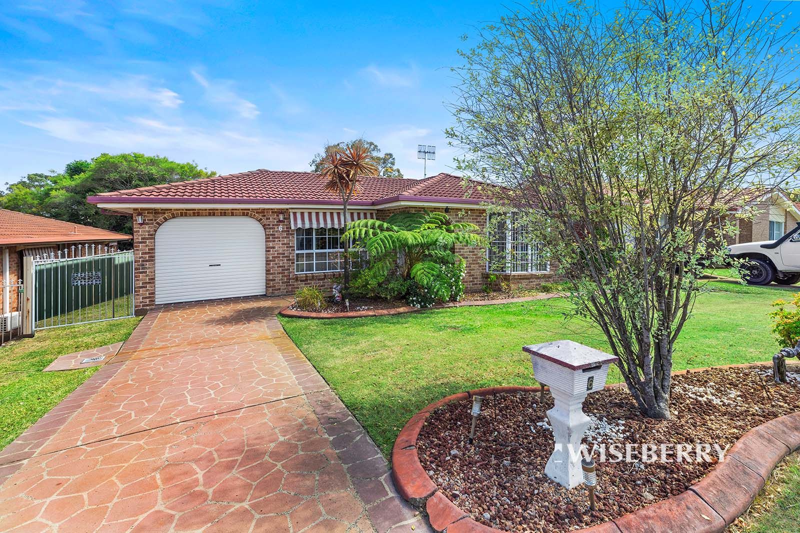 6 Bishop Street, Lake Haven NSW 2263, Image 1