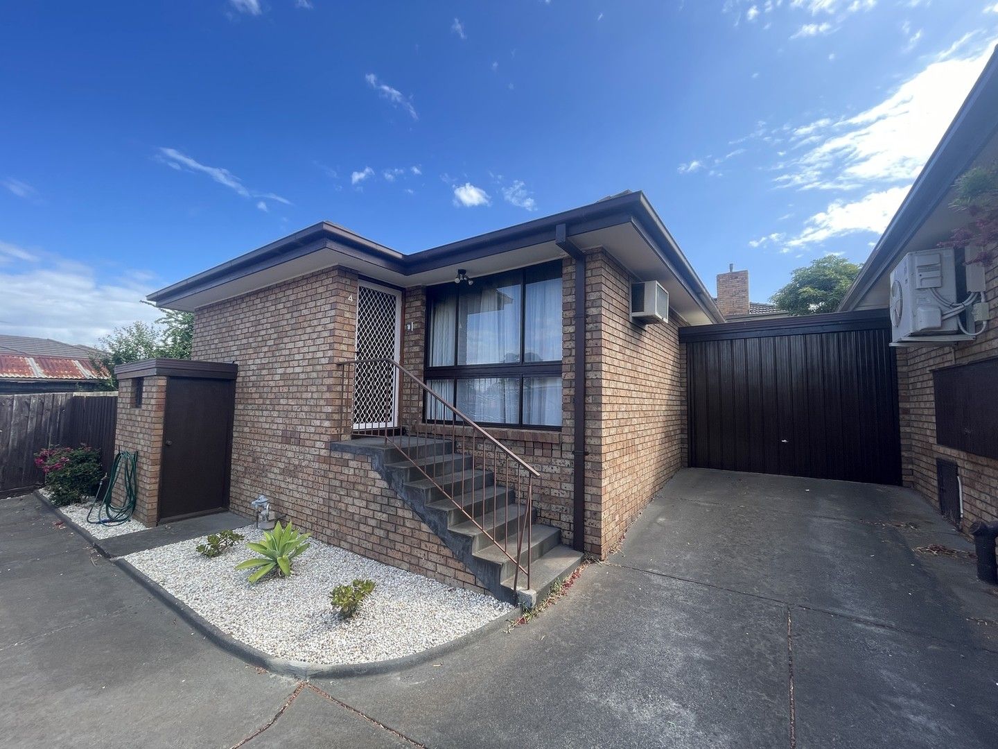 2 bedrooms Villa in 4/11 Stanley Street GLENROY VIC, 3046