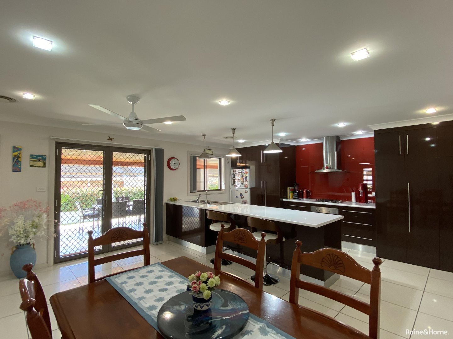 1 Settlers Place, Young NSW 2594, Image 1