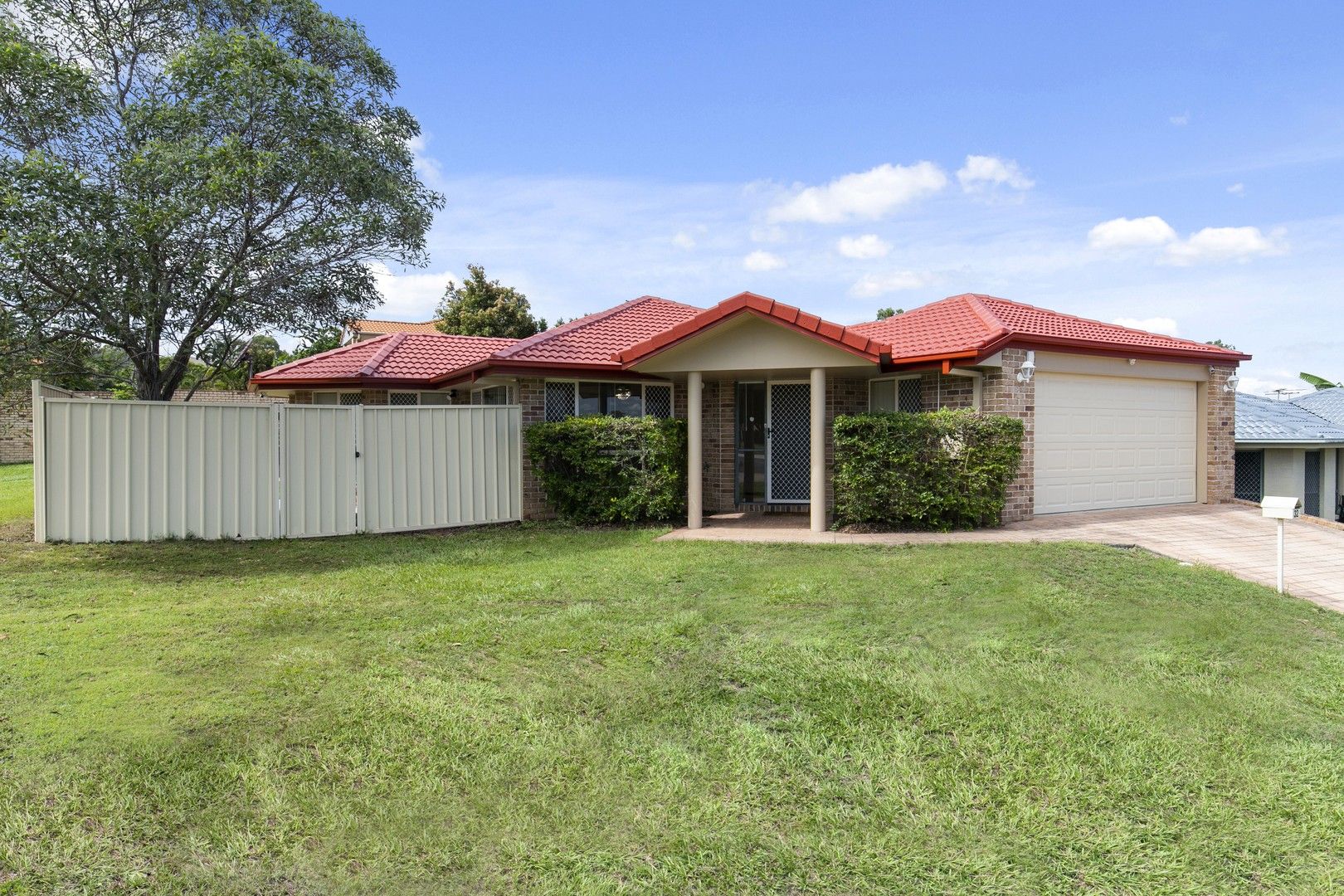 32 Pinedale Crescent, Parkinson QLD 4115 House For Rent Domain