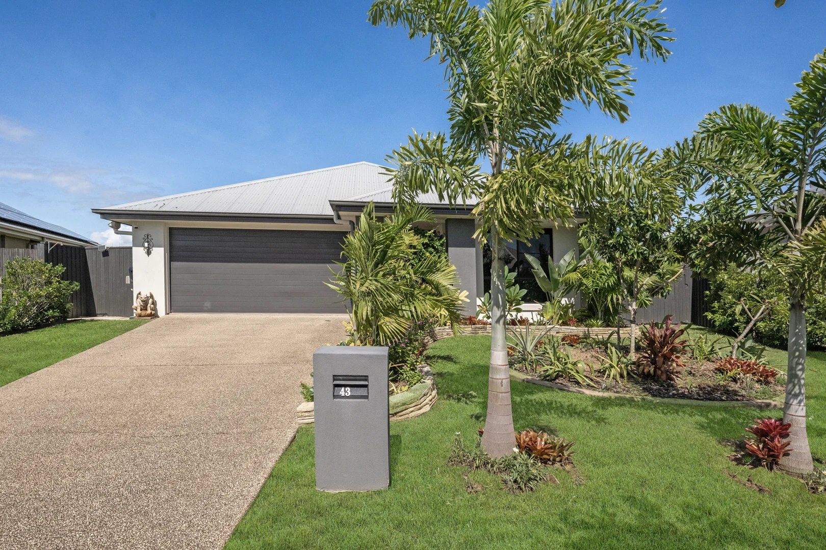 Additional image 2 of 43 Coogee Terrace, Blacks Beach QLD 4740