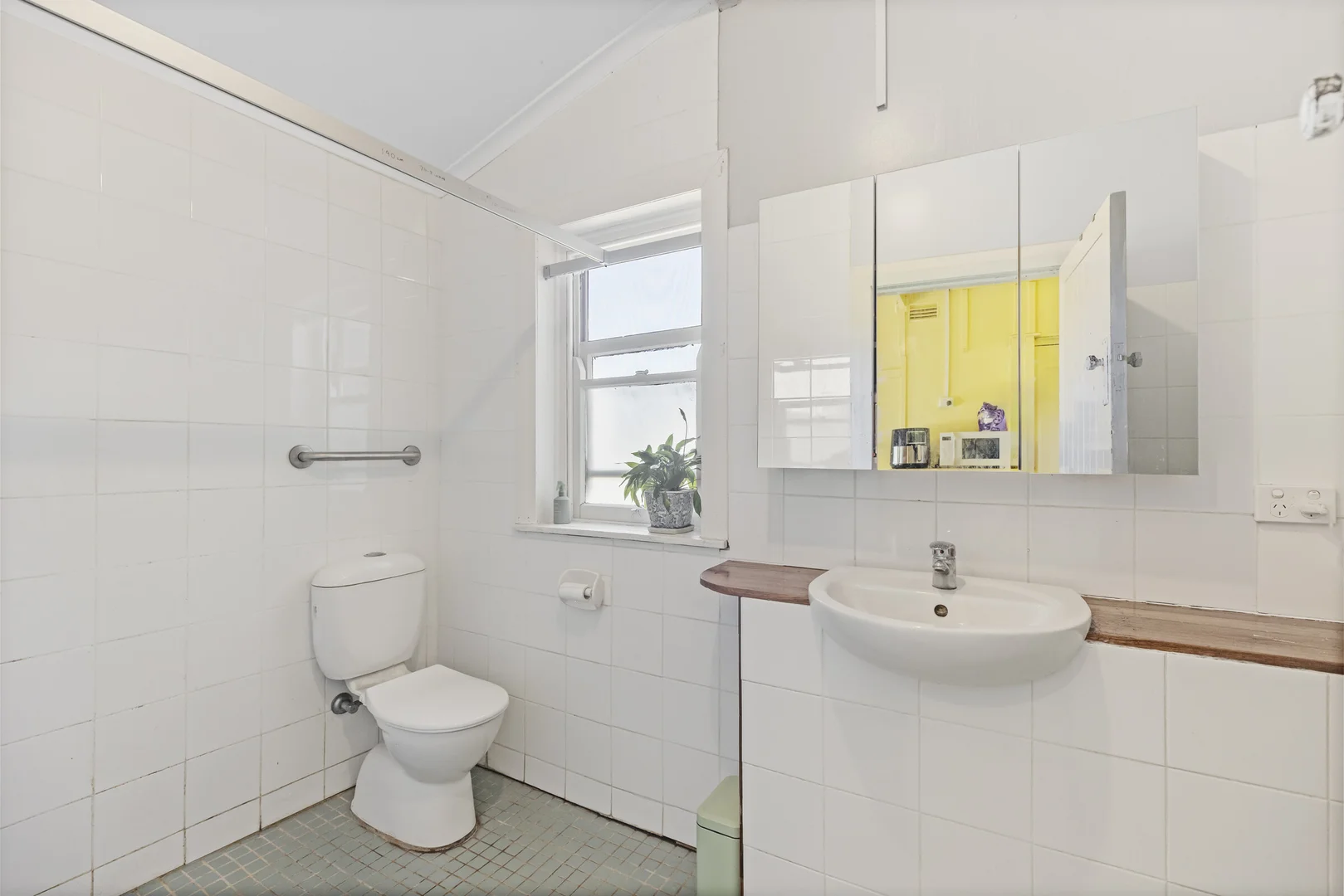 Additional image 10 of 16 Hillcrest Street, Terrigal NSW 2260