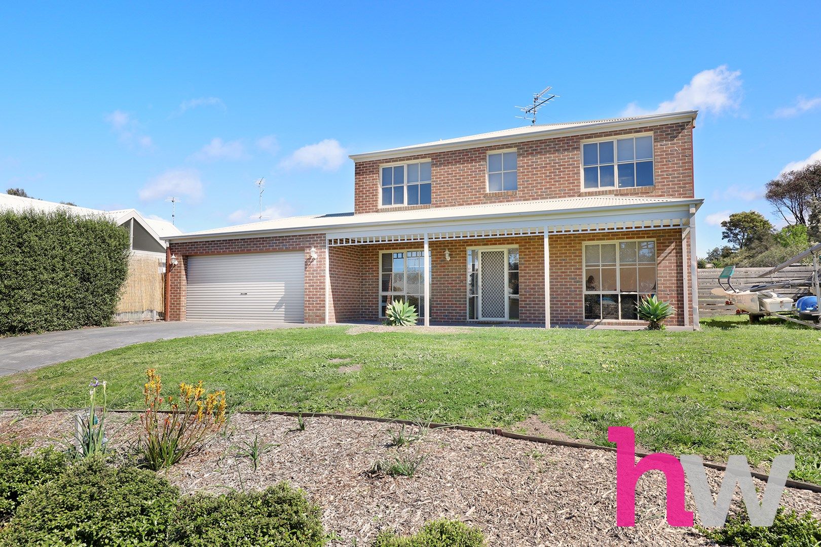 11 Glaneuse Avenue, Torquay VIC 3228, Image 0