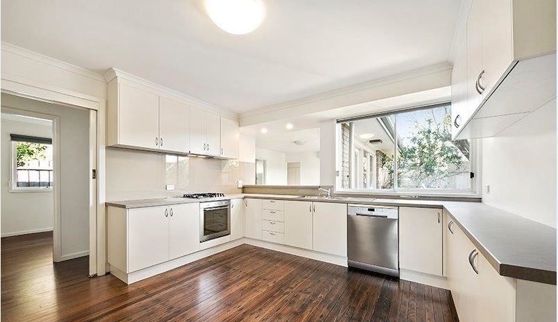 4 bedrooms House in 7 Elizabeth Street BURWOOD VIC, 3125