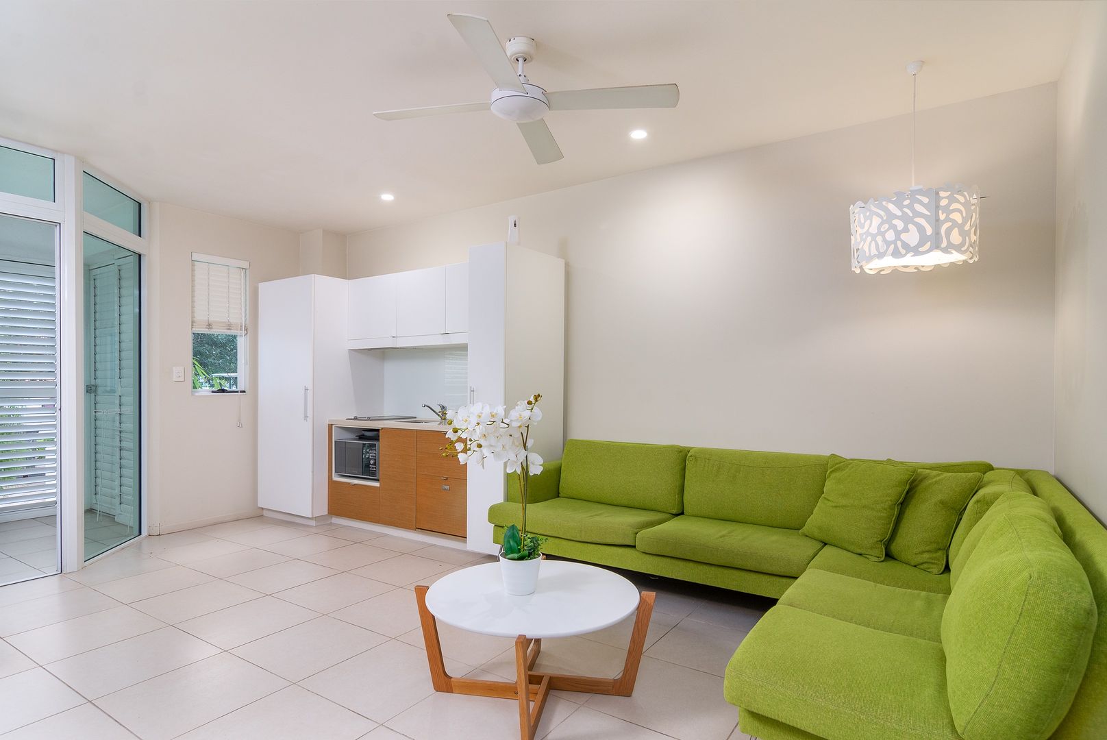 11/199-201 Lake Street, Cairns North QLD 4870, Image 2