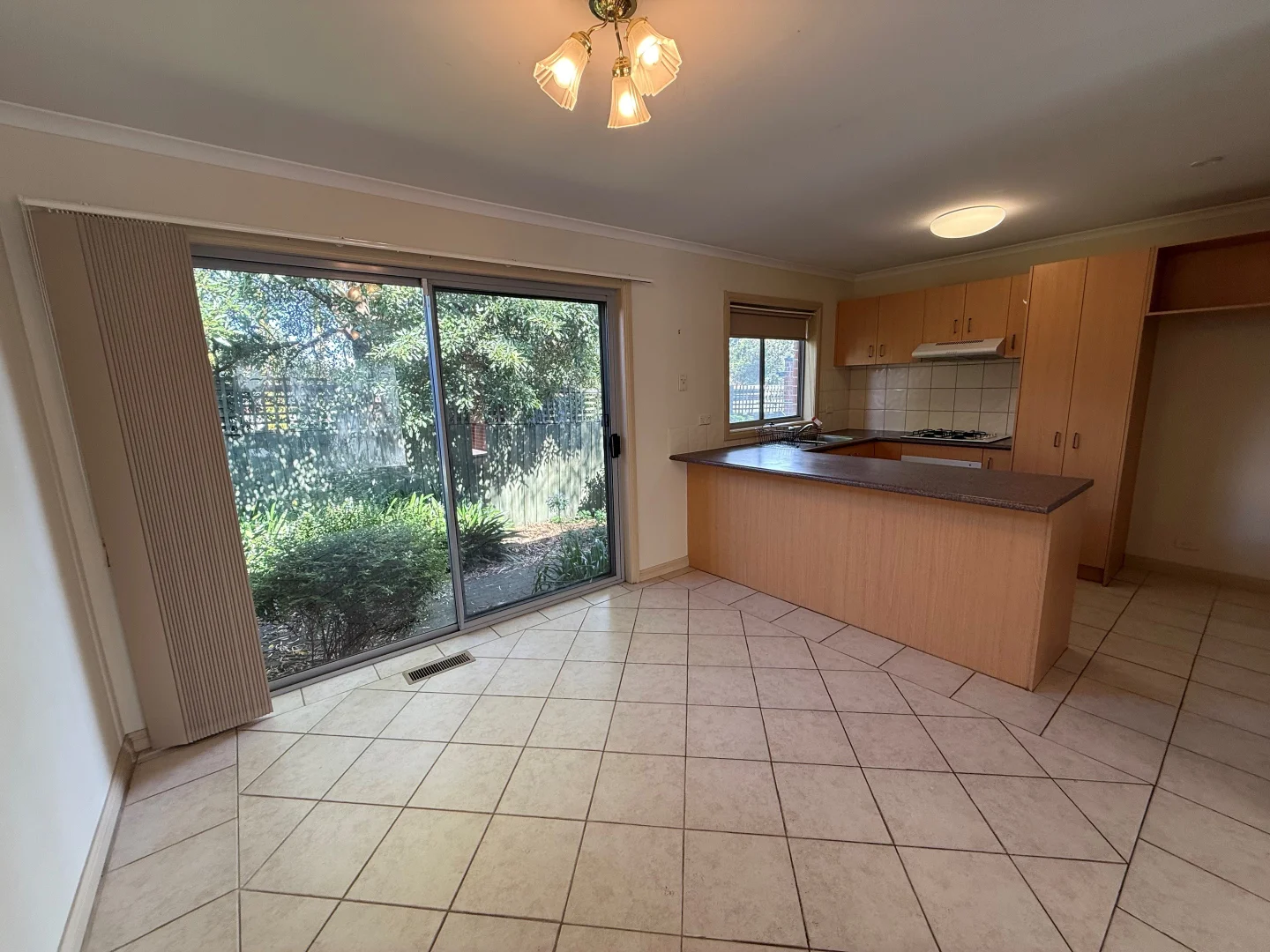 Additional image 2 of 6/305 Canterbury Road, Forest Hill VIC 3131