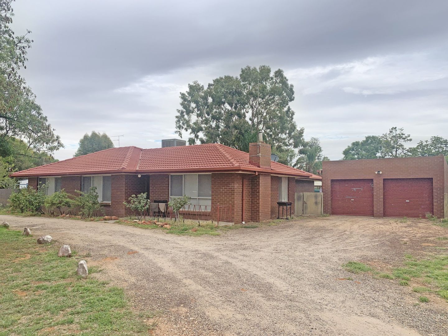 17-19 Burns Street, Hillston NSW 2675, Image 1