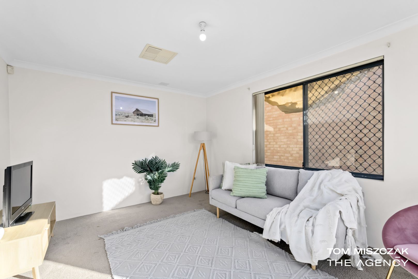 169 Hamilton Street, Queens Park WA 6107, Image 2