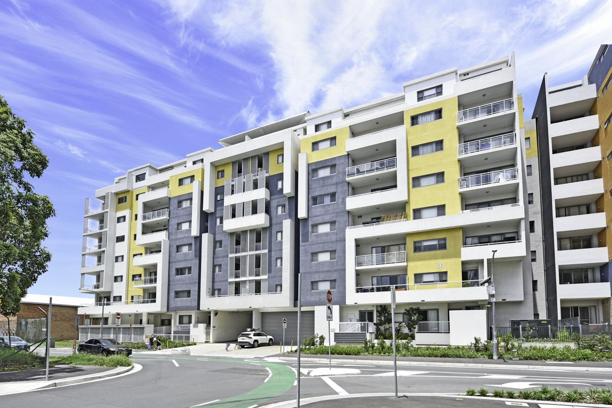 2 bedrooms Apartment / Unit / Flat in 213/52 Arncliffe Street WOLLI CREEK NSW, 2205