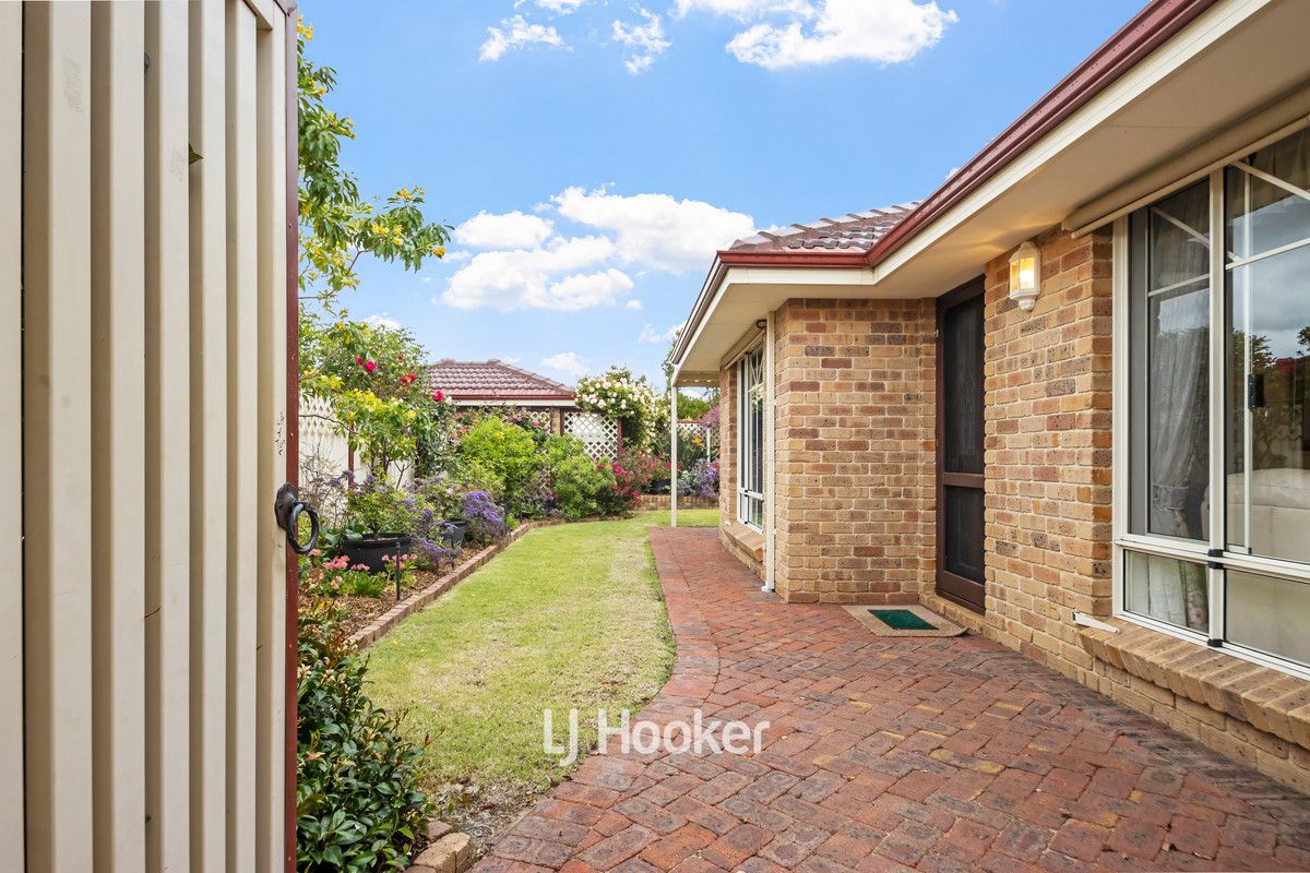 3 bedrooms House in 24A Butcherbird Court EATON WA, 6232
