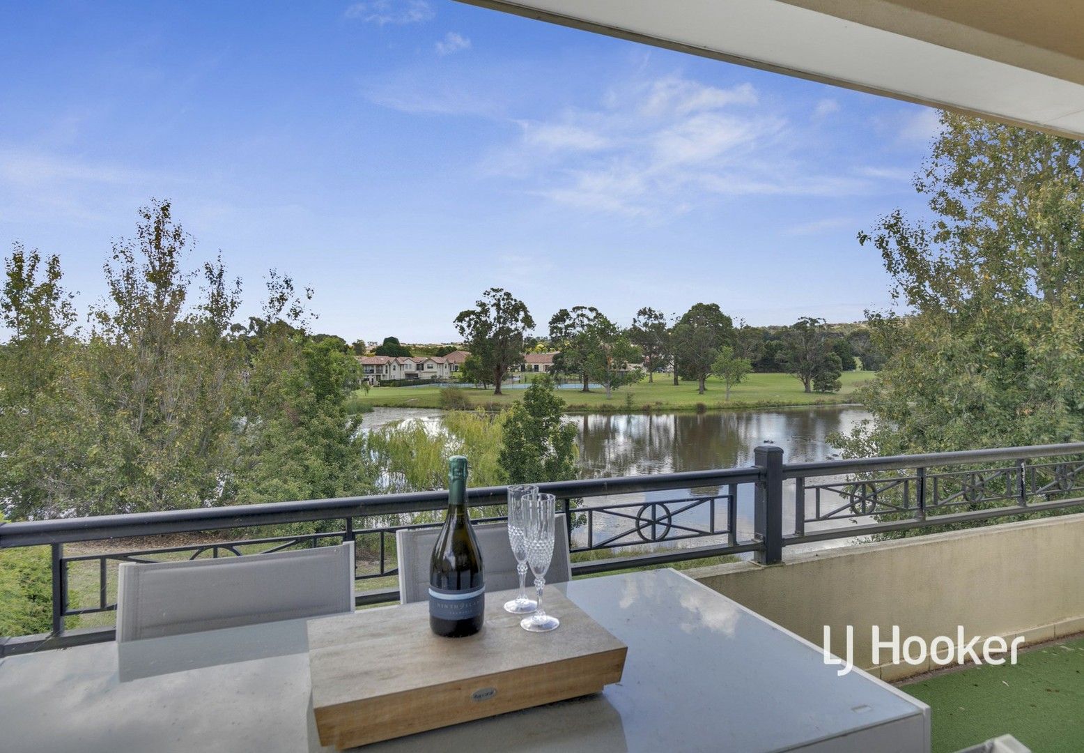 9 Lakeside Drive, Hidden Valley VIC 3756, Image 0