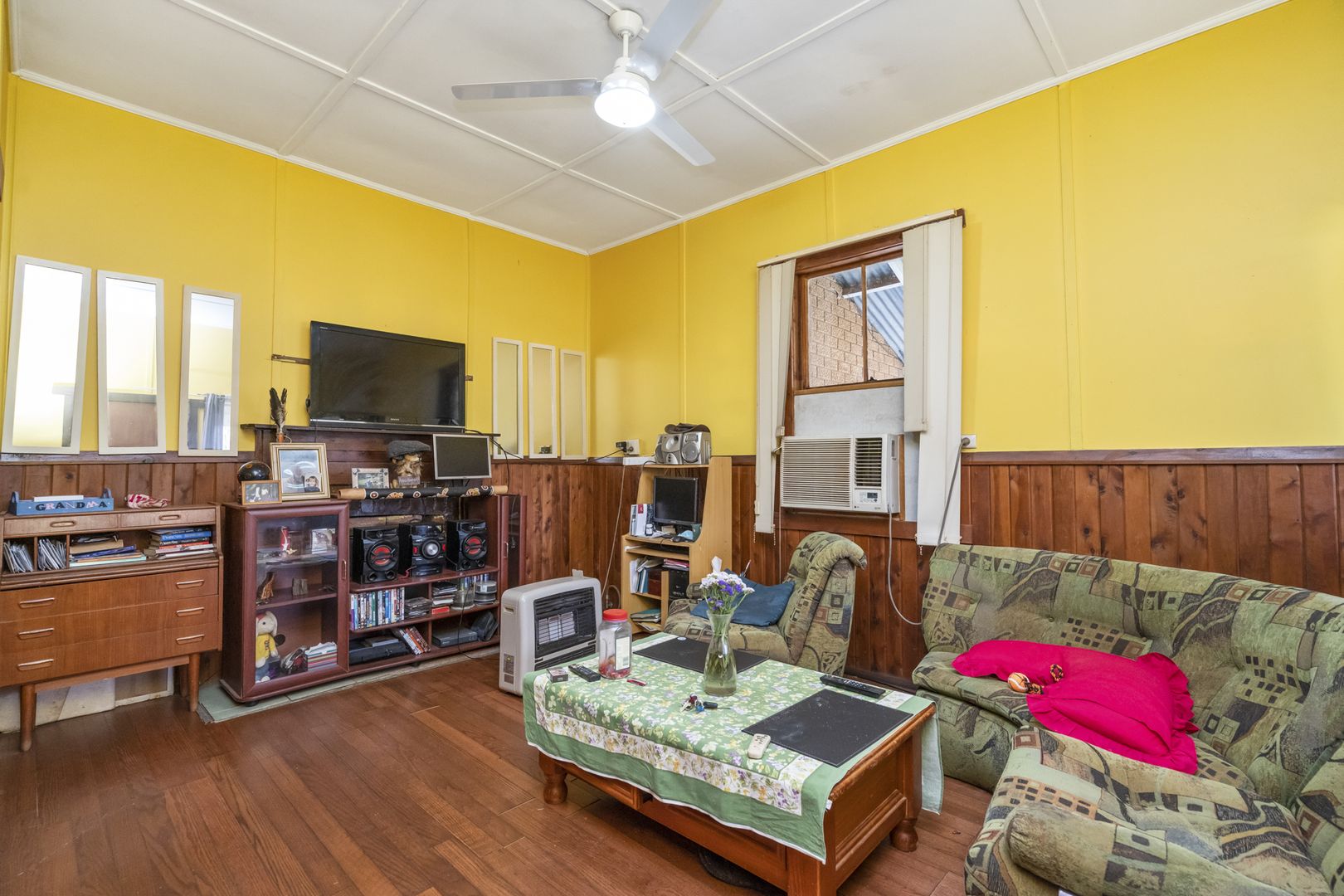 34 Berrembed Street, Grong Grong NSW 2652, Image 1