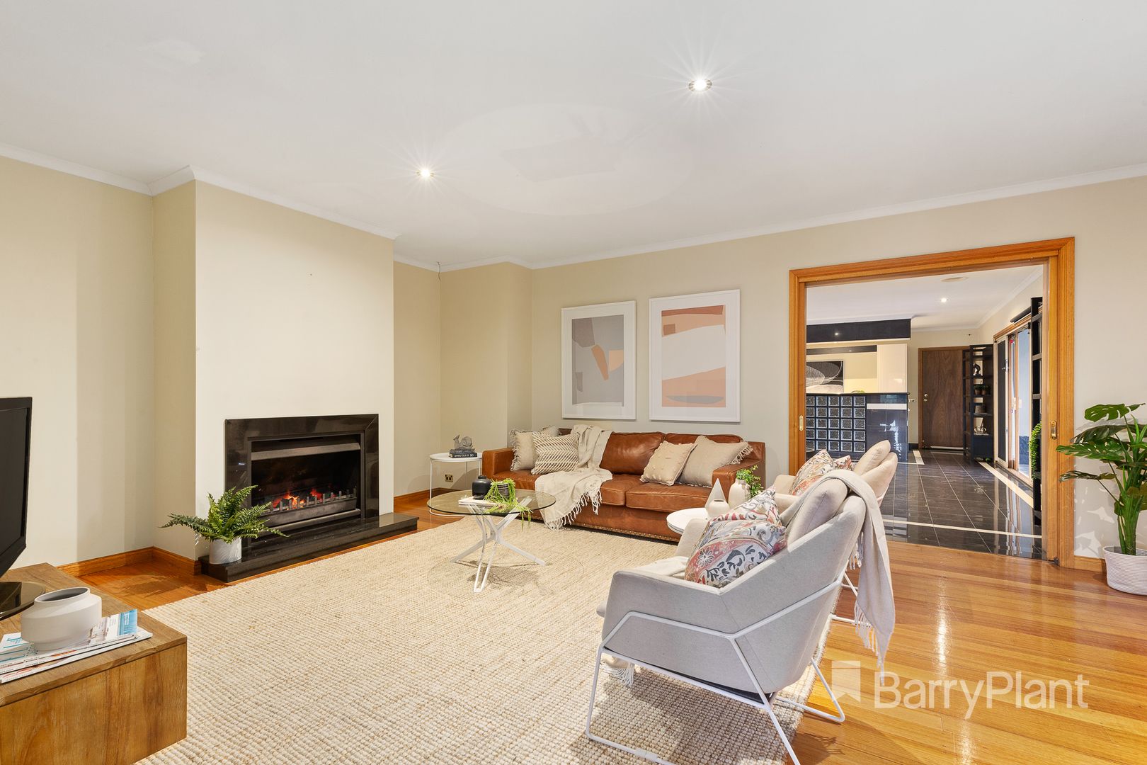 1 Jonquil Court, Doncaster East VIC 3109, Image 2