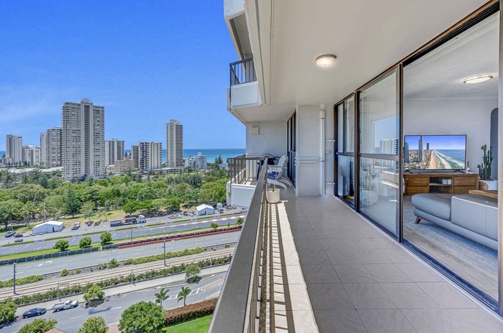 62/20 Commodore Drive, Paradise Waters QLD 4217, Image 2