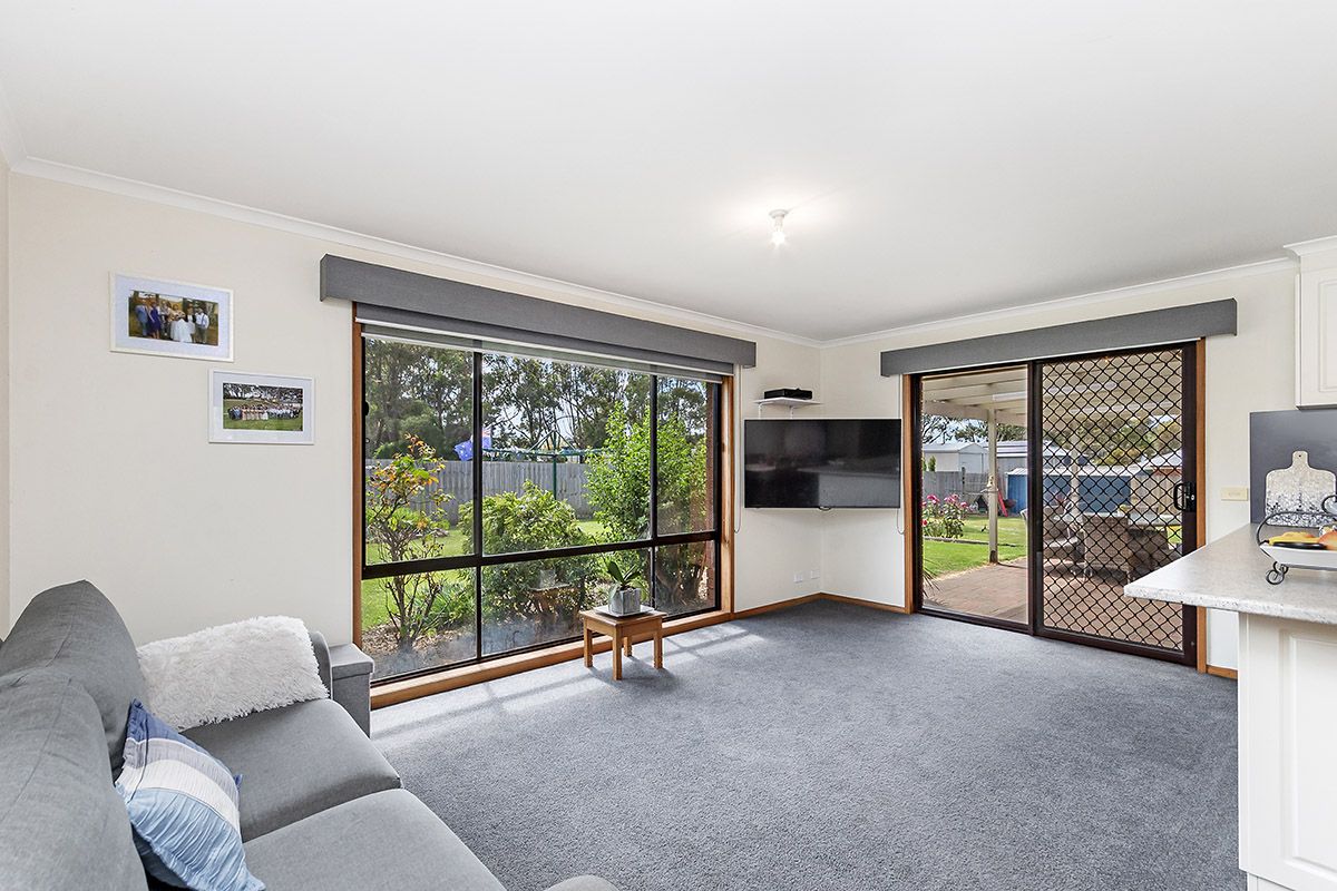 28 Bellmans Road, Bushfield VIC 3281, Image 2