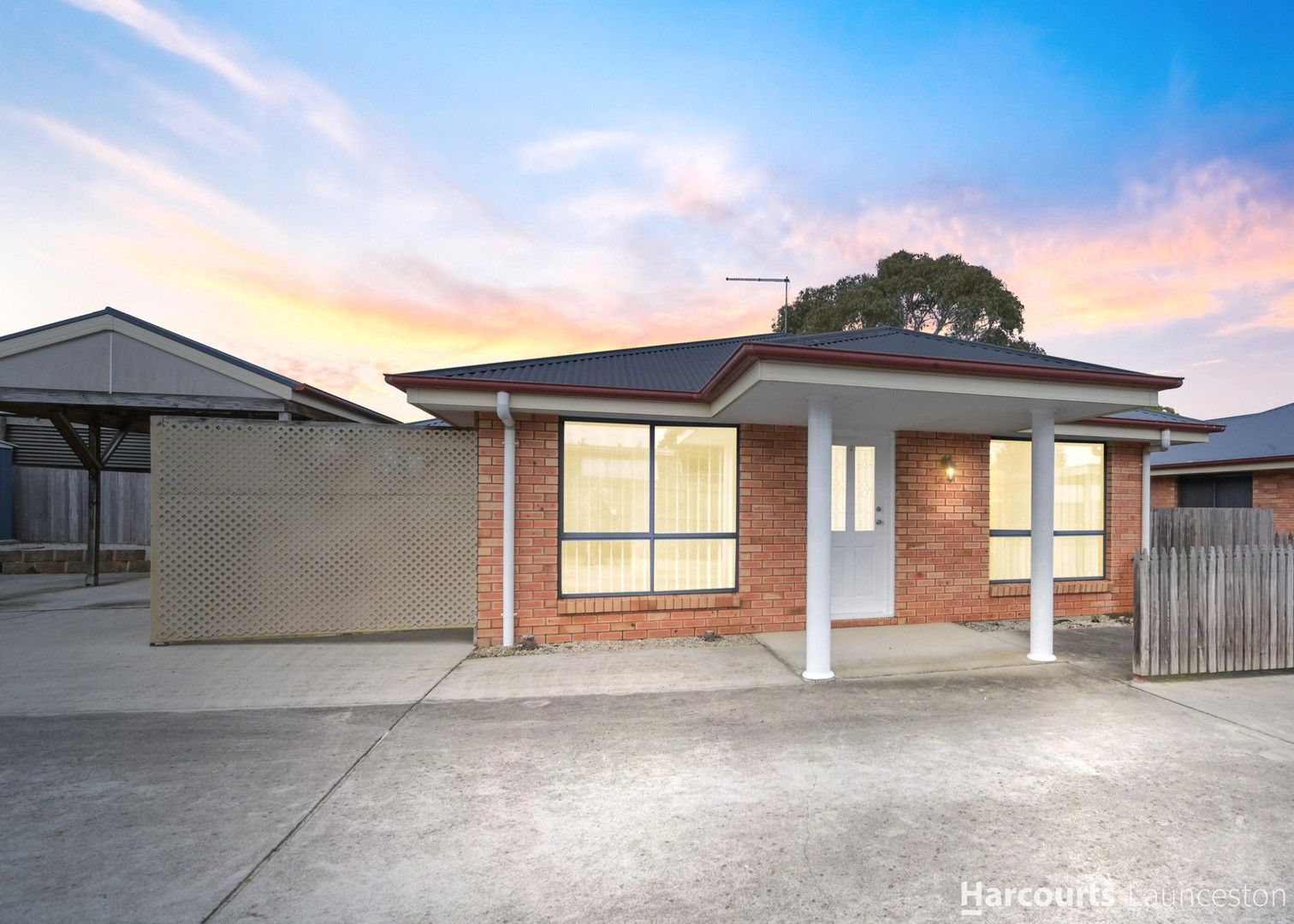 2 bedrooms House in 2/11 Napier Street YOUNGTOWN TAS, 7249