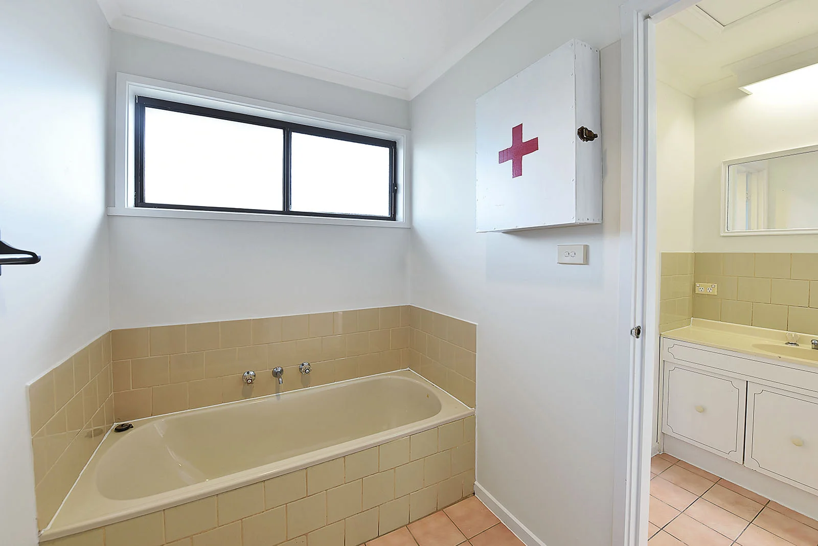 Additional image 2 of 43 Westward Ho Drive, Sunbury VIC 3429